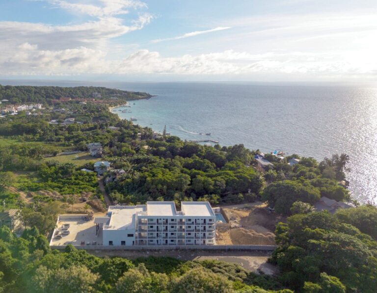 Acqua Di Mare Resort Featured Roatan